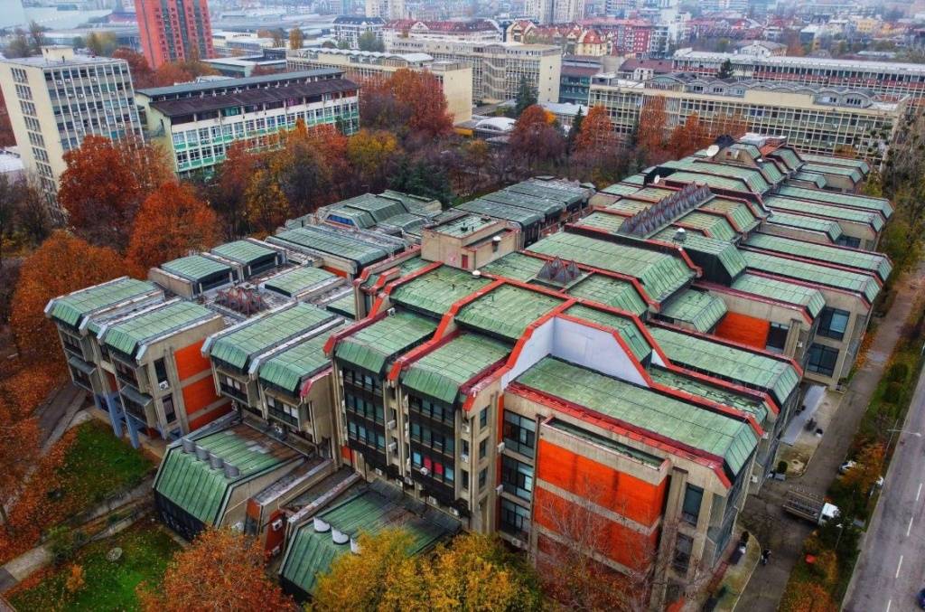 fakultet-Novi-Sad-slika-Wikimedia-commons