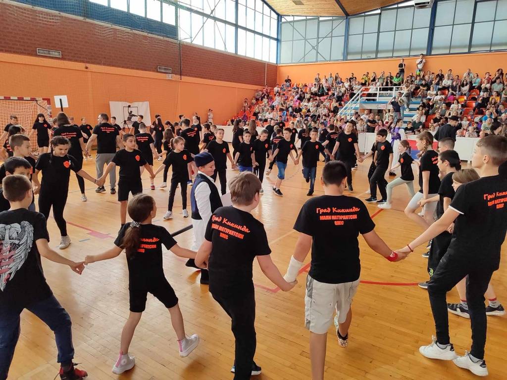 mali-maturantski-ples-(7)