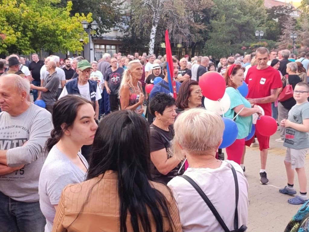 Skup-Ne-damo-Srbiju-(2)