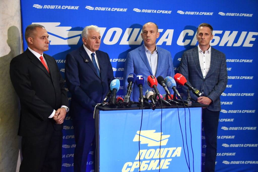 POTPISIVANJE UGOVORA