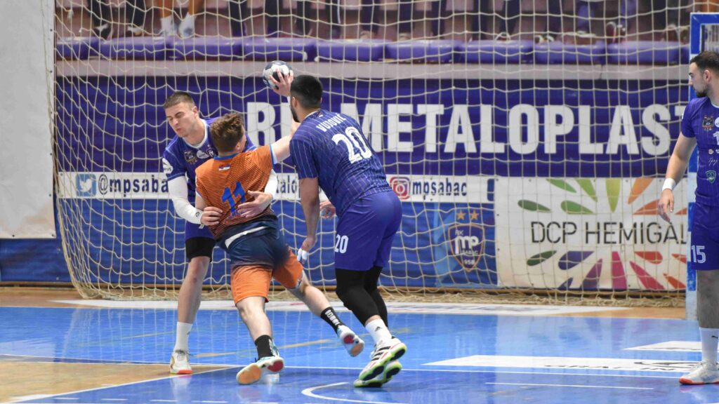 АРКУС лига: Металопластика – МРК Кикинда 37:29 (17:15)