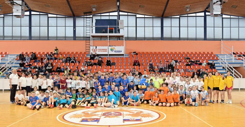 Кикинда у знаку дечје радости, спорта и заједништва: „Цела Србија игра минирукомет”