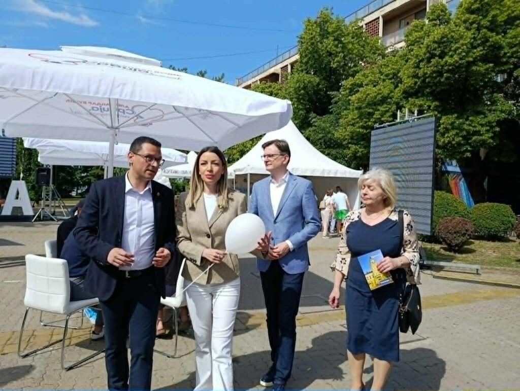 Министарка Адријана Месаровић у посети нашем граду: Акција „Србија наша породица – Кикинђани Кикинђанима“