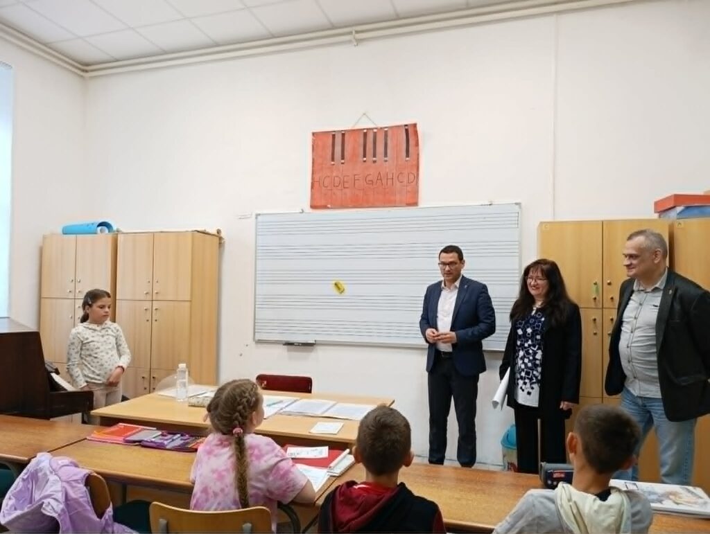 Завршени радови у ОМШ „Слободан Малбашки”: Звучна изолација допринеће квалитетнијој настави