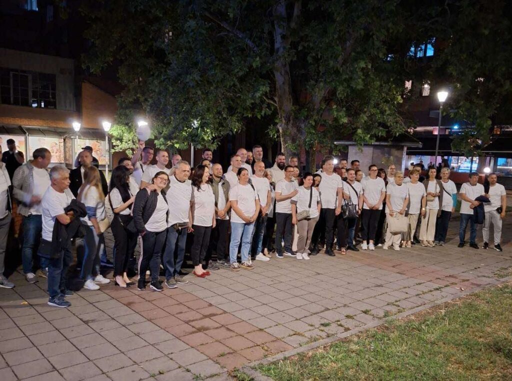 (ВИДЕО) СНС прикупио помоћ за Љиљану, блокадерима остали само звиждуци