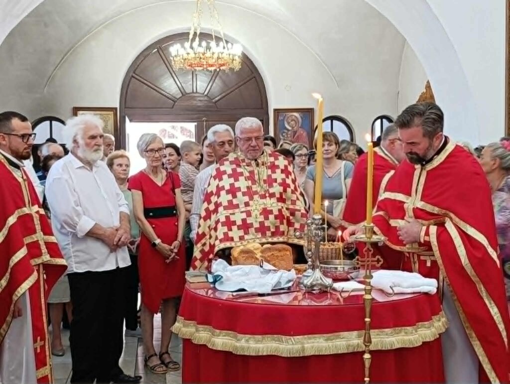 Слава Храма Светих Козме и Дамјана у знаку изградње звоника