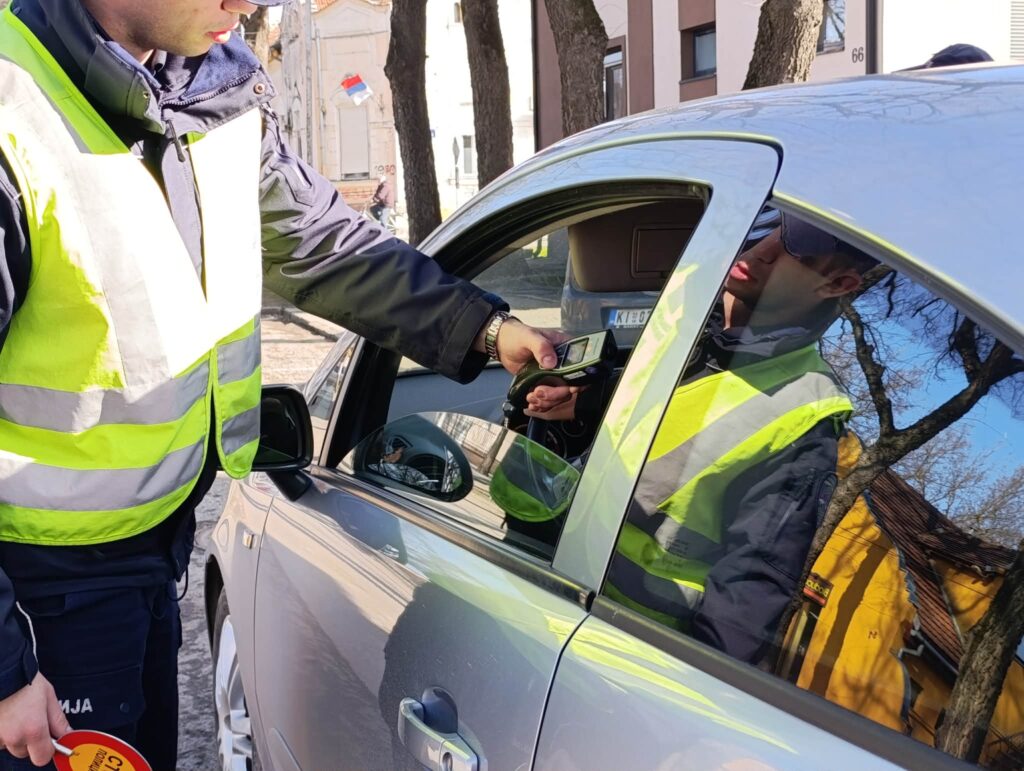 Током године санкционише се 57.000 прекршаја вожњи под дејством алкохола