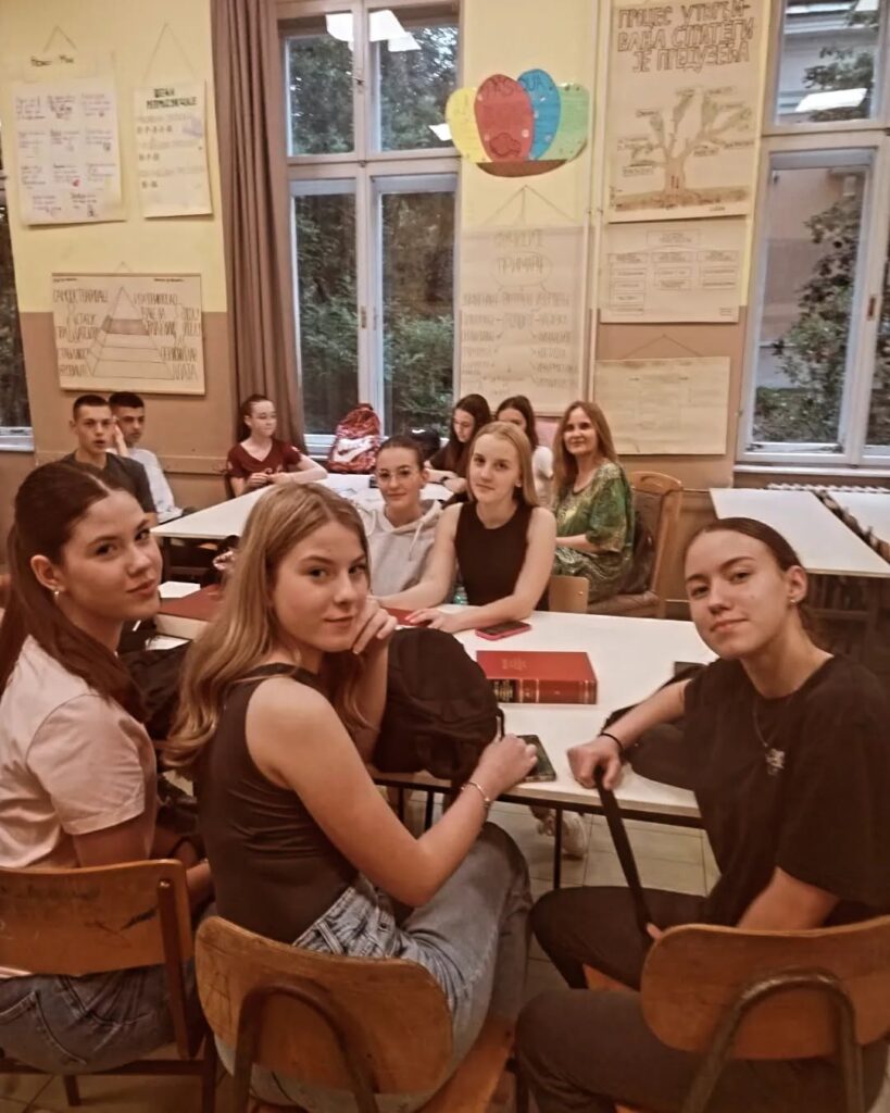 Конкурс Министарства просвете: Ученичке стипендије и кредити