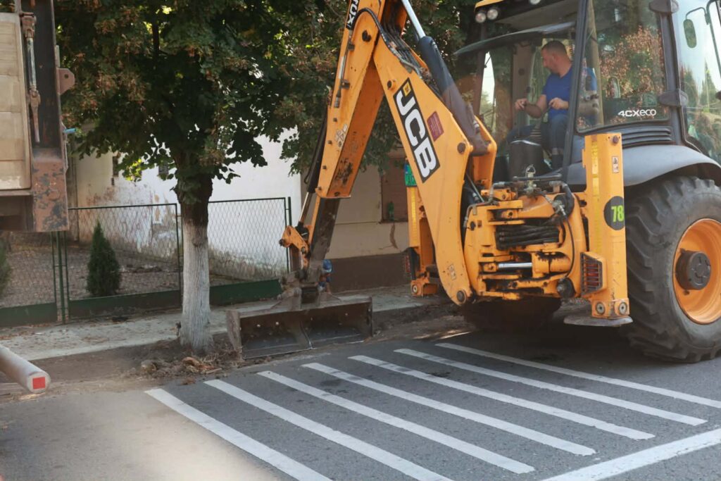 Радови у Сајану: Реконструишу се старе и граде нове пешачке стазе